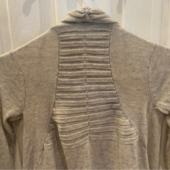 Lululemon Wrap - Picture 4 of 4